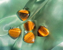 Load image into Gallery viewer, Tigers Eye Pendant
